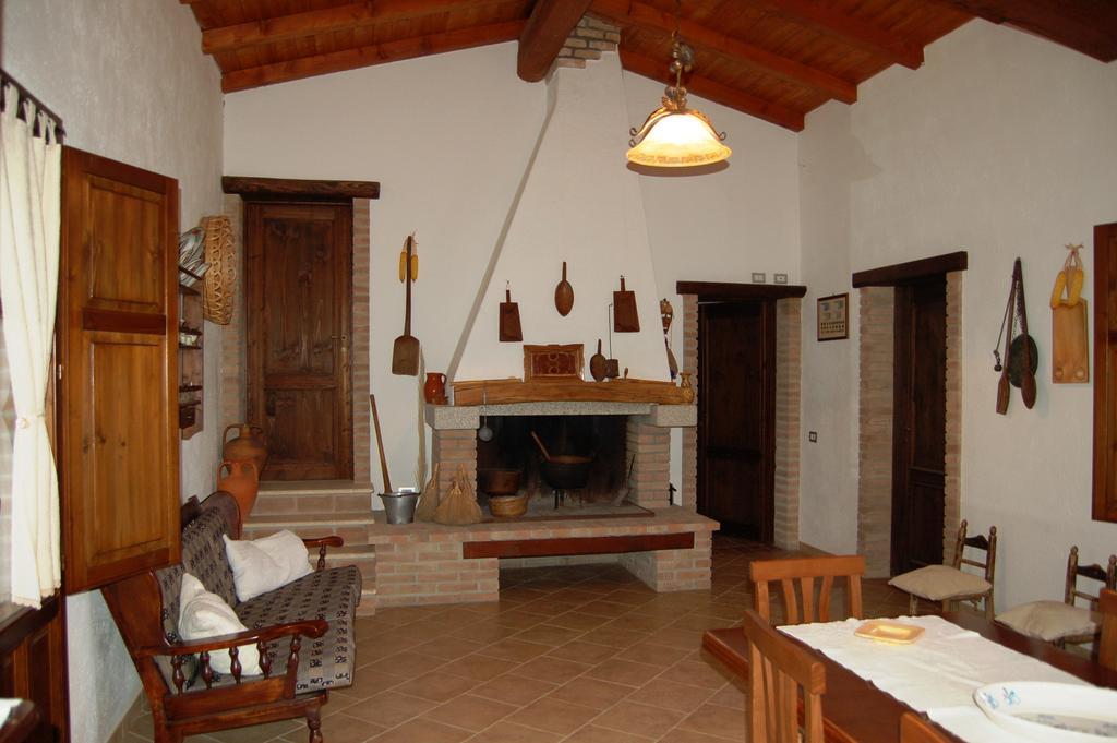I Carrubi Guest House San Priamo Ngoại thất bức ảnh